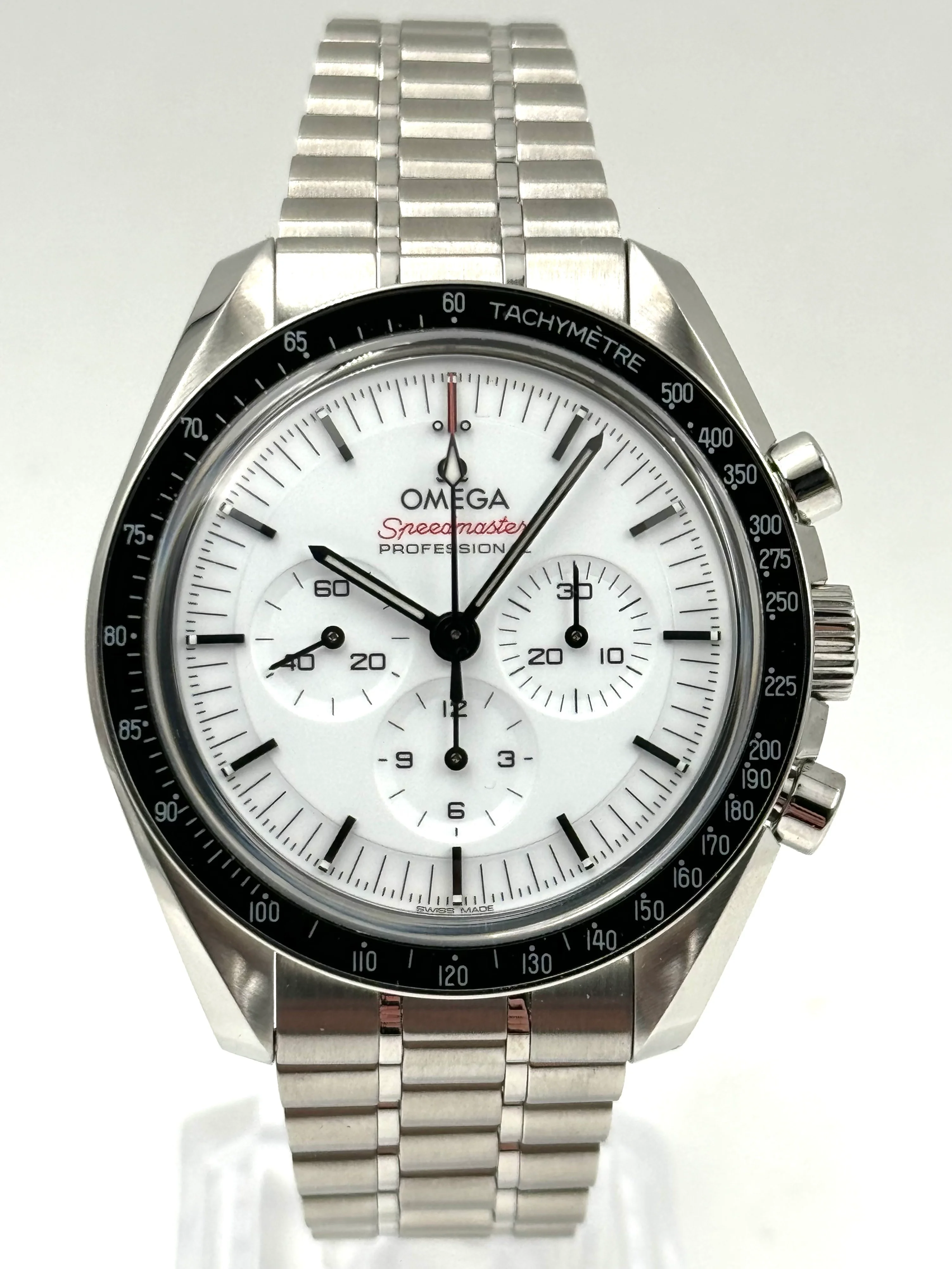 Omega Speedmaster Moonwatch White Dial 42mm 310.30.42.50.04.001 Unworn 2025