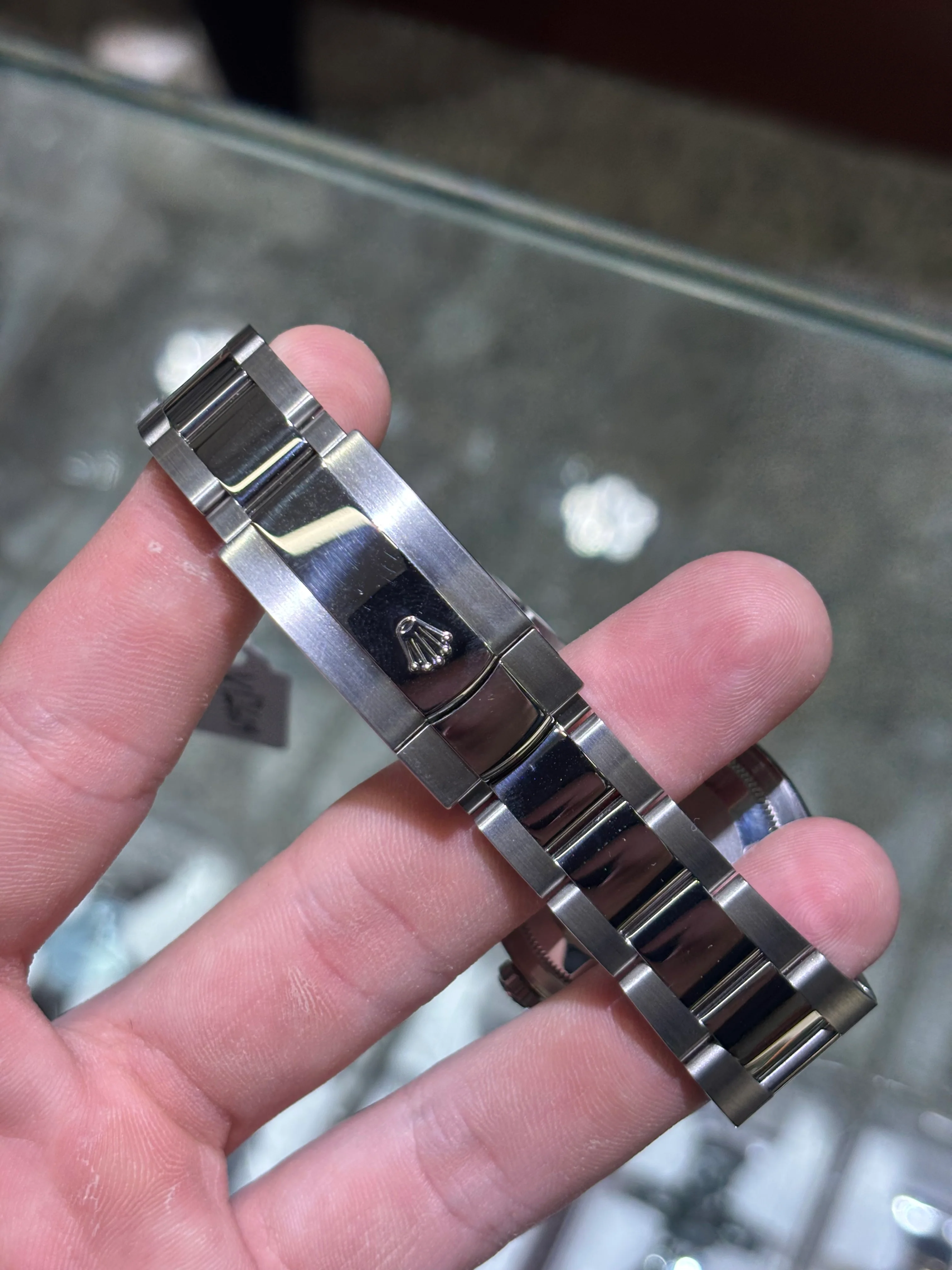 Rolex Datejust 36mm White Roman Dial Fluted Oyster Bracelet Box and Papers 2024 126234 - Image 4