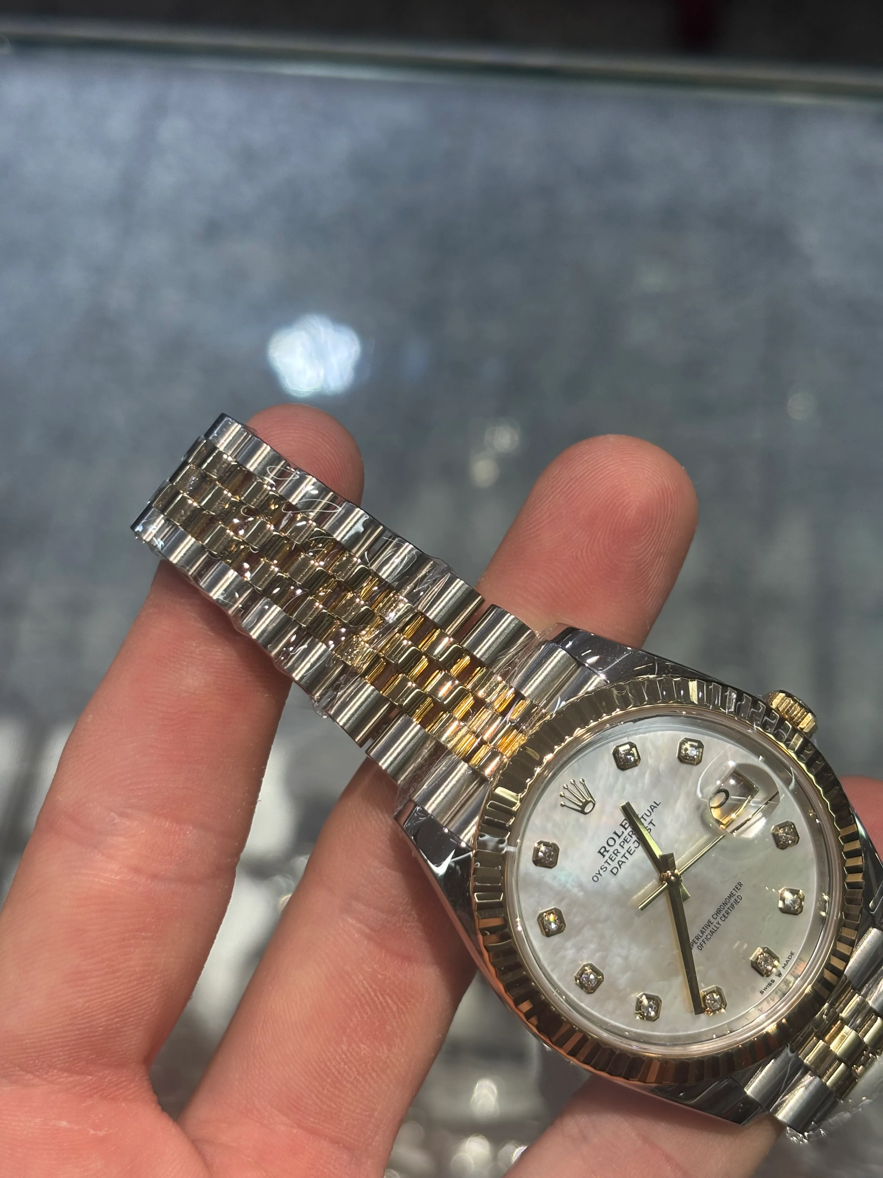 Rolex Datejust 41mm MOP Diamond Fluted Jubilee Bracelet Box and Papers 126333 - Image 2
