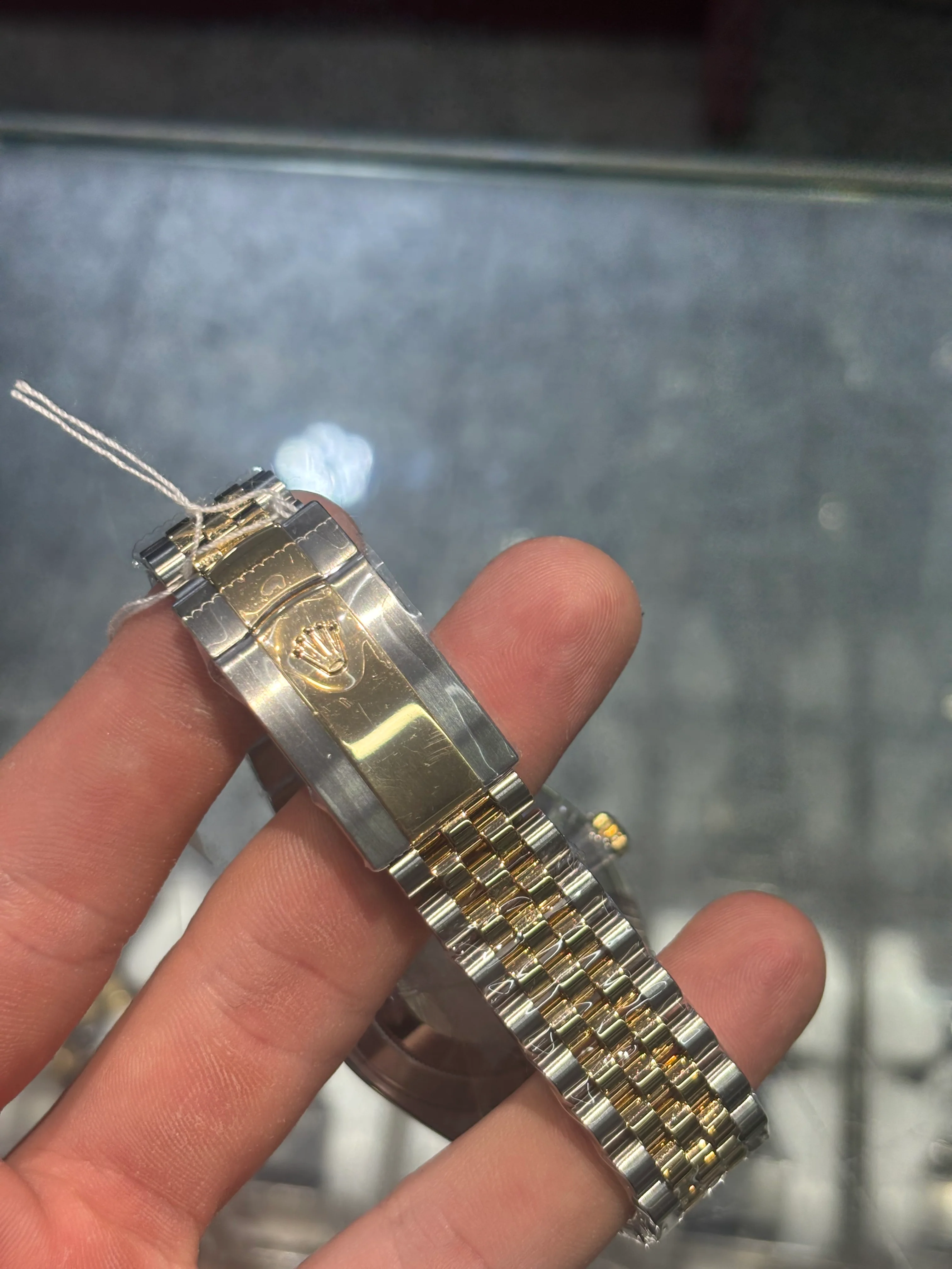 Rolex Datejust 41mm MOP Diamond Fluted Jubilee Bracelet Box and Papers 126333 - Image 3