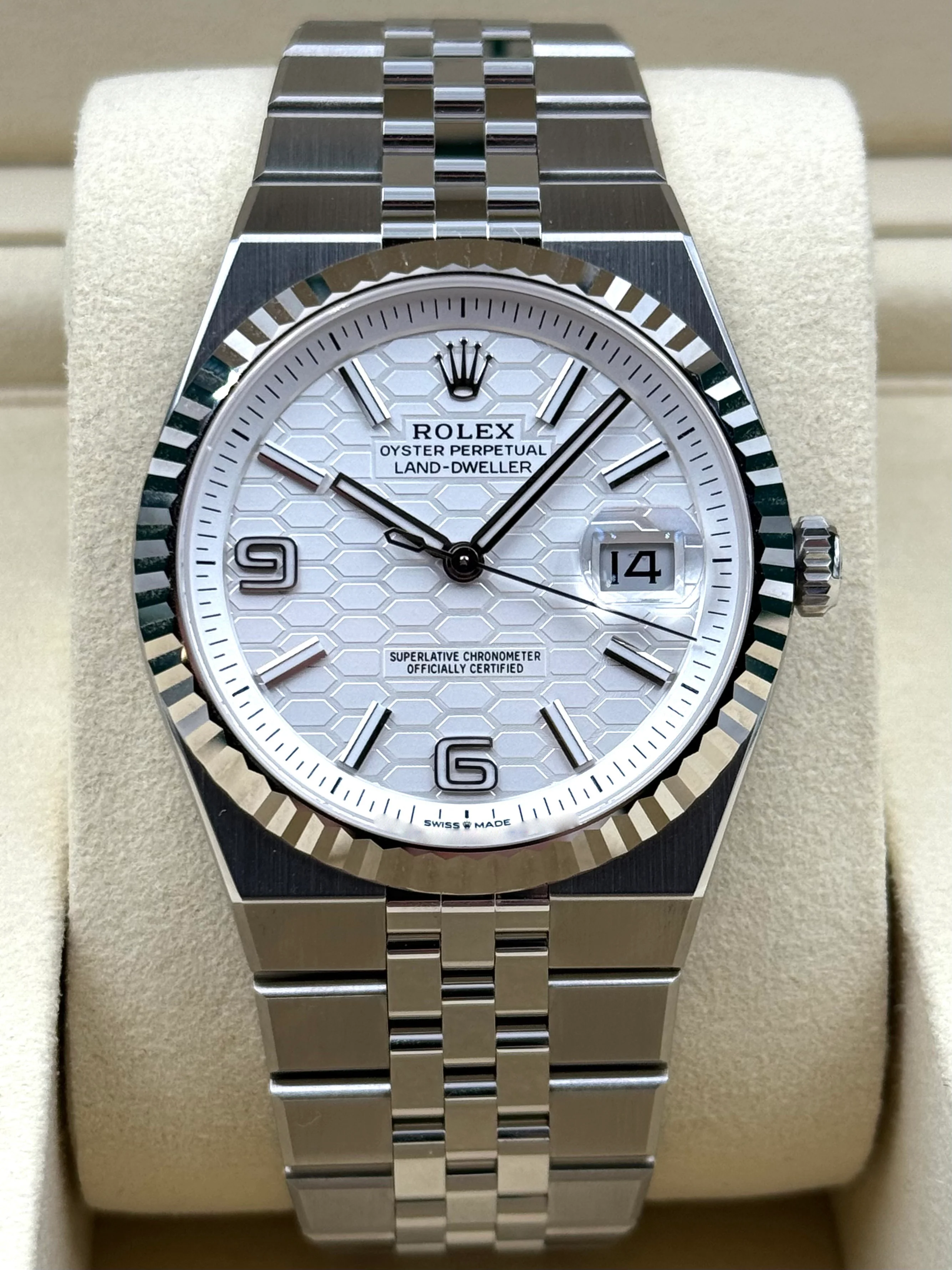 Rolex Land-Dweller 40mm Stainless Steel Bracelet 127334 Box & Papers 2025
